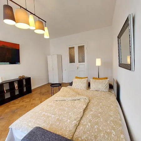 Dainas 2-room - Arena Riga
