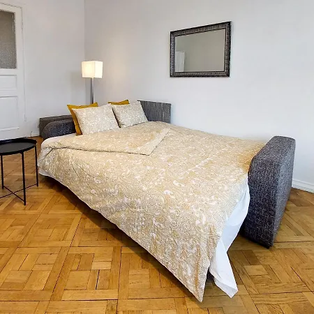 Apartment Dainas 2-room - Arena Riga